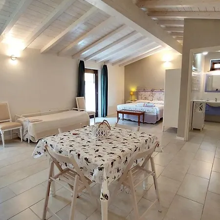 La Corte Alloggio per agriturismo Viterbo